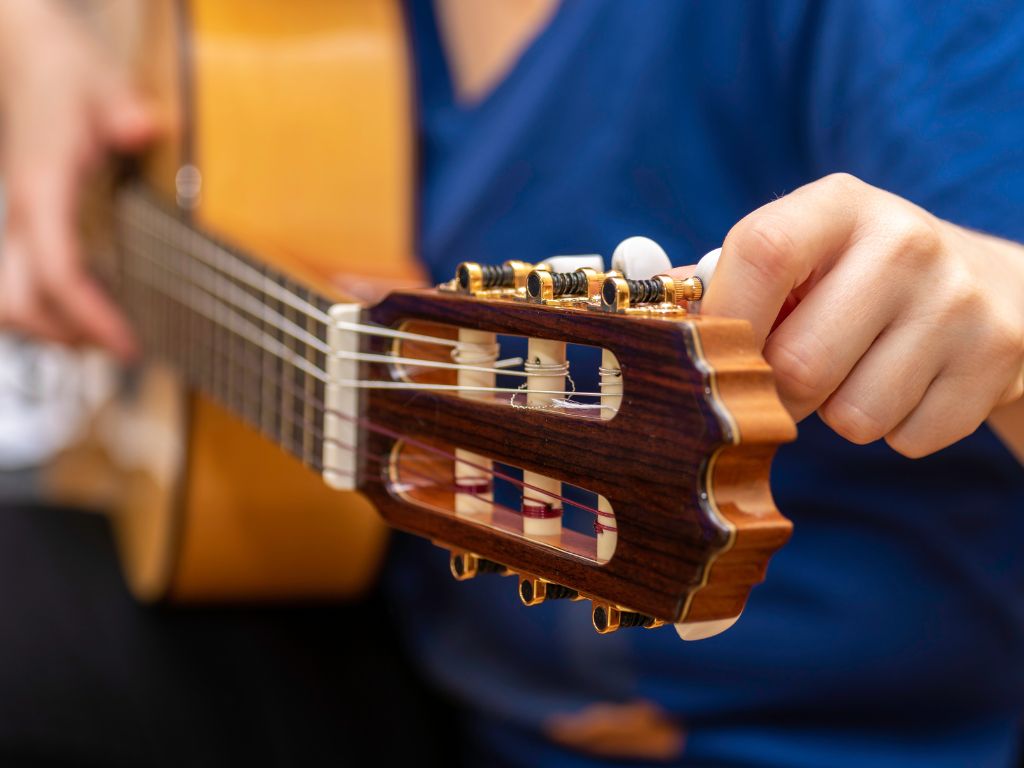 tuning guitar by ear